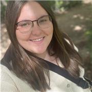 Doy clases particulares de lengua, matemáticas, conocimiento del medio, etc. a niños de primaria hasta 3 de la eso.Ademas de enseñar técnicas de estudio